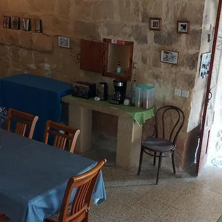 Haven * Gharb (Gozo)